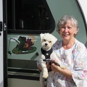 Meet your Posher, Laura